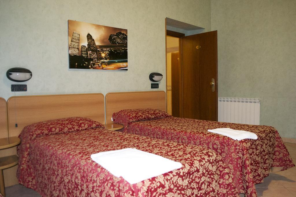 Hotel Ferrarese Řím Exteriér fotografie